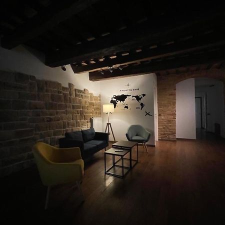 L'Antica Falconeria Iesi Bagian luar foto